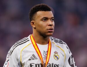 Read more about the article Kylian Mbappe Buka Suara Usai Xabi Alonso Resmi Tinggalkan Real Madrid