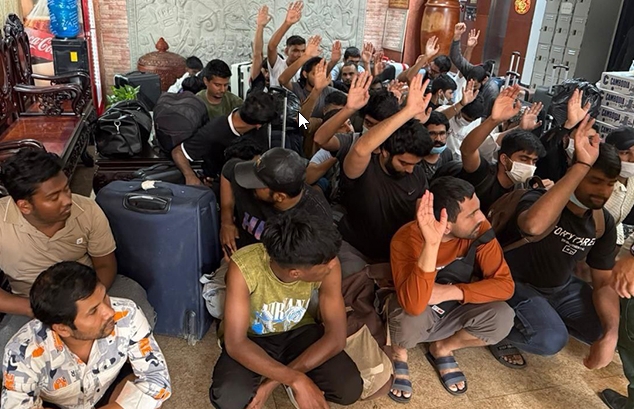 You are currently viewing 75 Warga Negara Asing Ditahan di Phnom Penh dalam Operasi Penindakan Penipuan Online